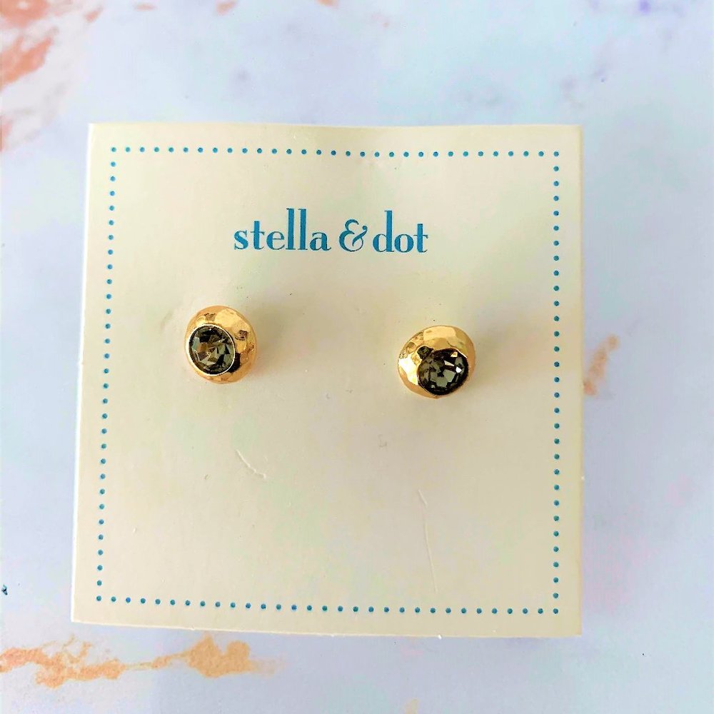 Stella & Dot Vintage Studs
